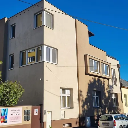 Apartments Center Kosice - Mudronova * Кошице