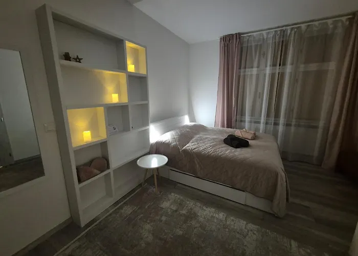 Centrum Mudronova Apartment *