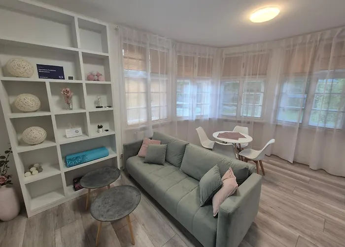 Centrum Mudronova Apartment