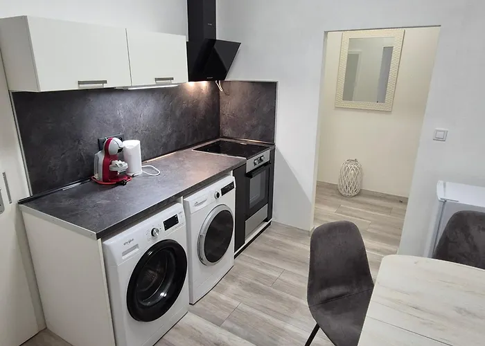 Centrum Mudronova Apartment